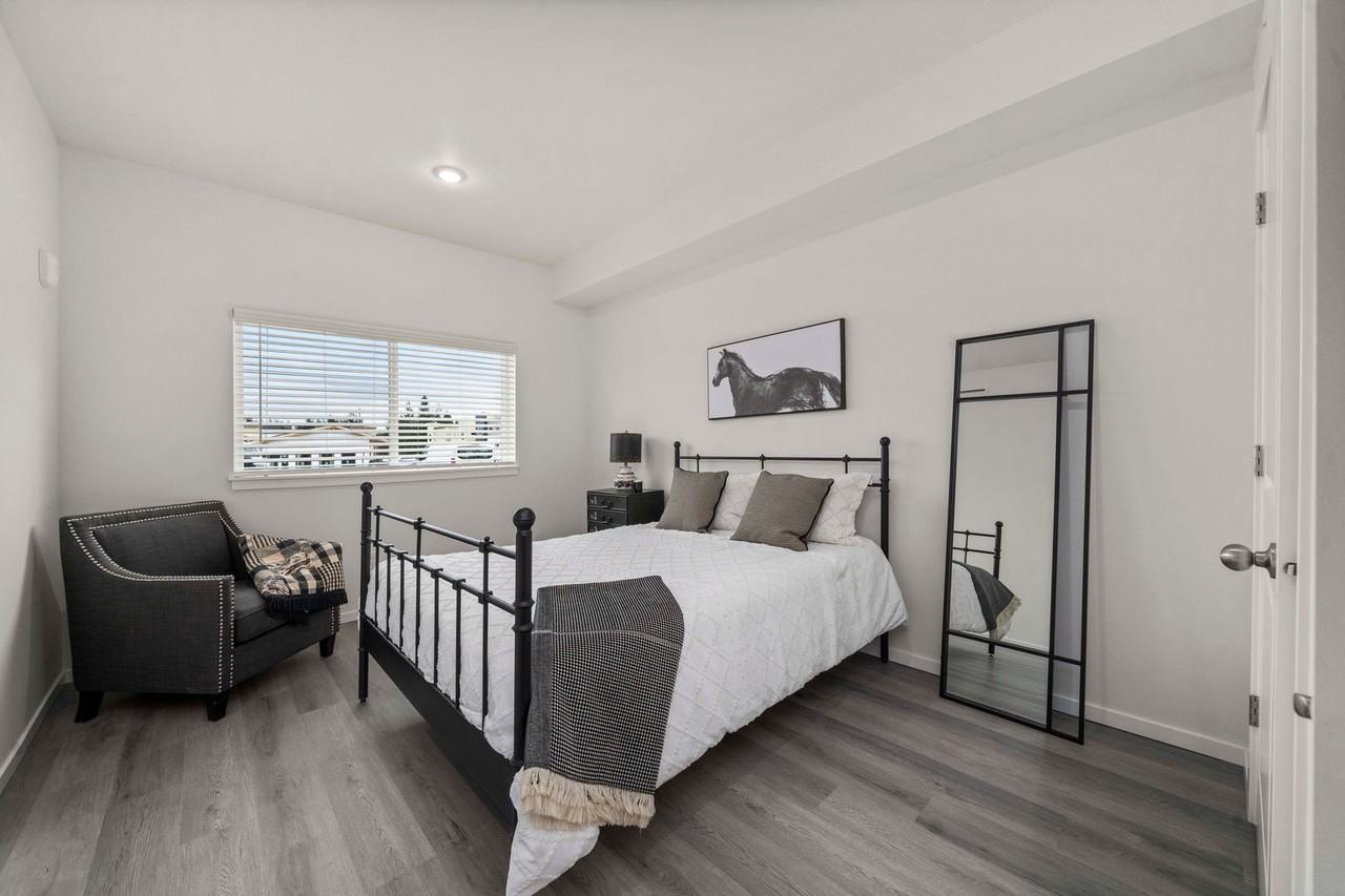 Blueberry Apartments - Photo 5 of 48