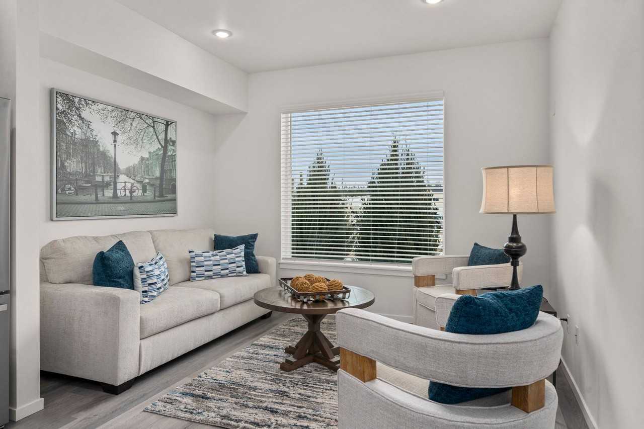 Blueberry Apartments - Photo 4 of 48