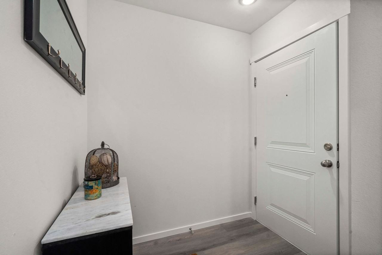 Blueberry Apartments - Photo 6 of 48