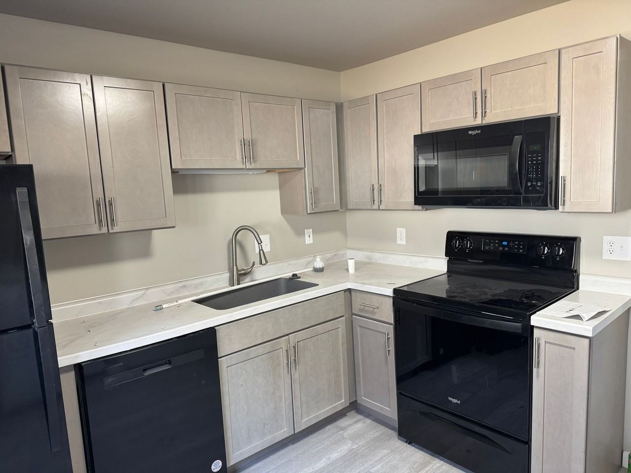 West End Apartments - Photo 2 of 40