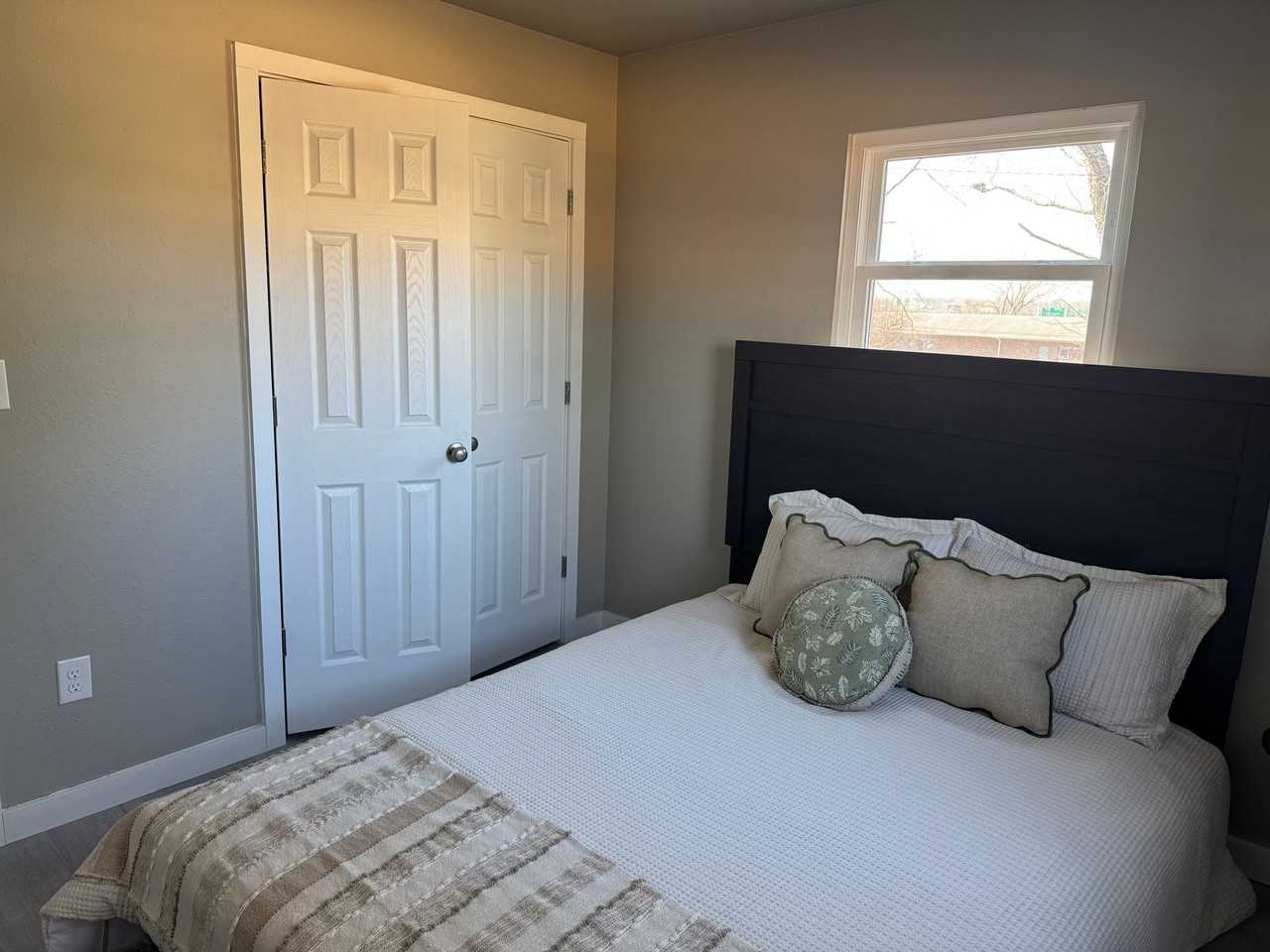 West End Apartments - Photo 3 of 40