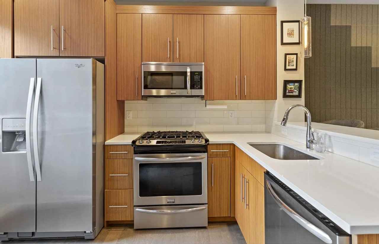 2017 Se Yamhill St - Photo 7 of 28