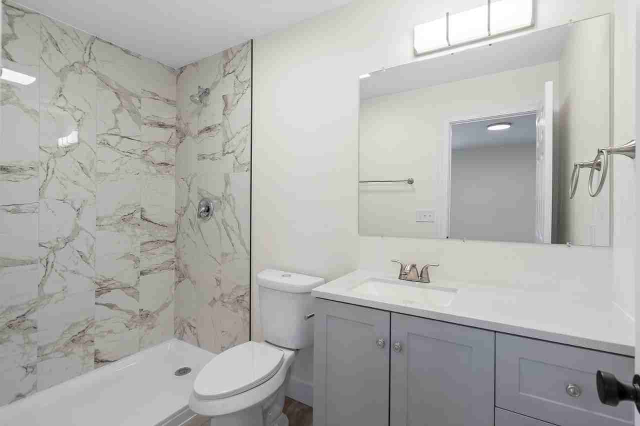 320 W Madison St Lowr - Photo 7 of 17
