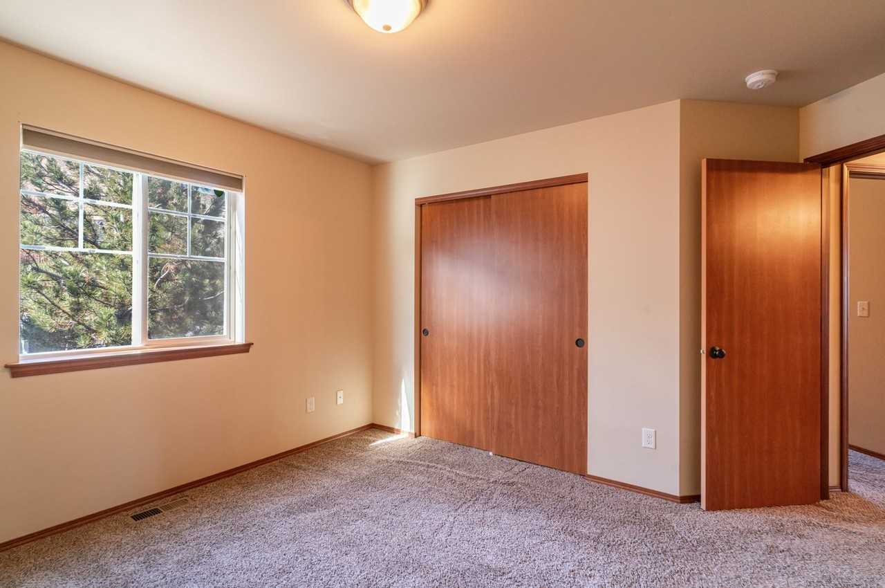 2139 Roper Ln - Photo 6 of 24