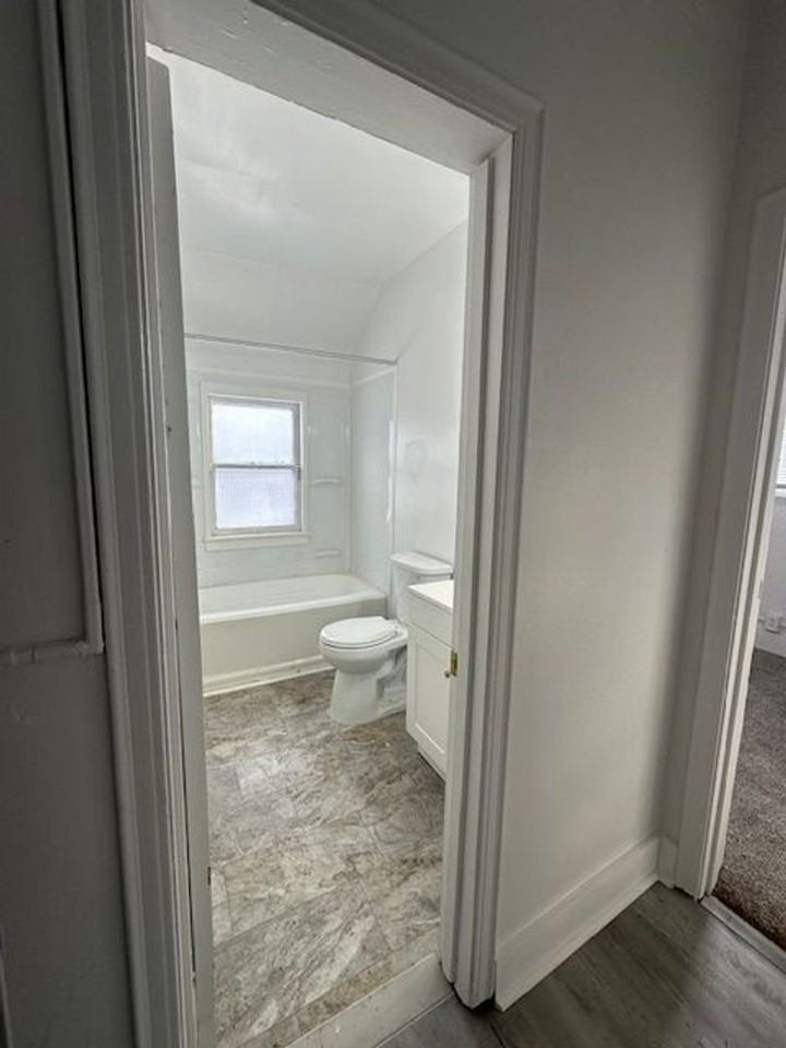 525 N. Adams (Bushwood Properties LLC) - Photo 5 of 12