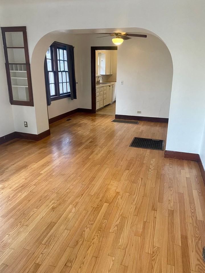 814 E 10th Ave - Photo 4 of 12