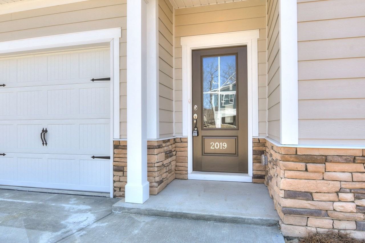 2019 Saylor Ln - Photo 4 of 39