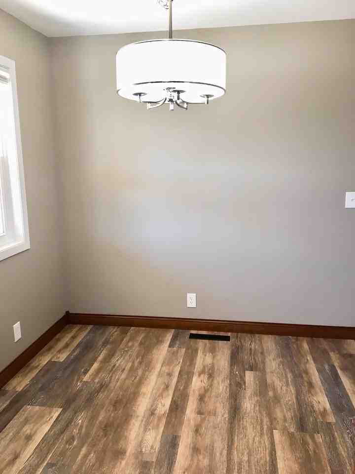 728 W 3rd St - Photo 7 of 20