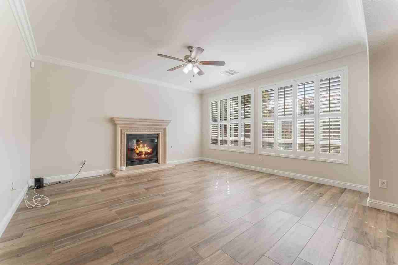 11577 Hadwen Ln - Photo 5 of 27