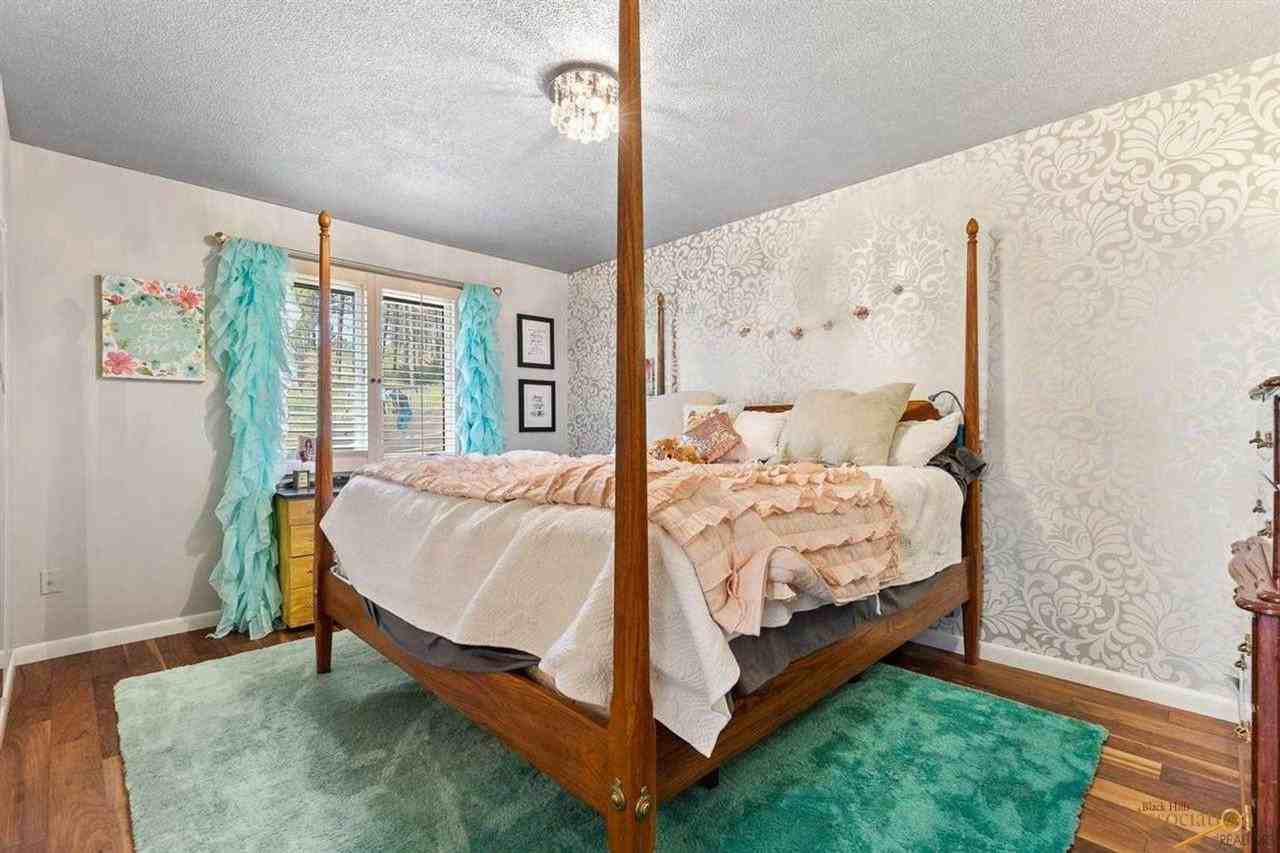 4811 Cliff Dr - Photo 5 of 16