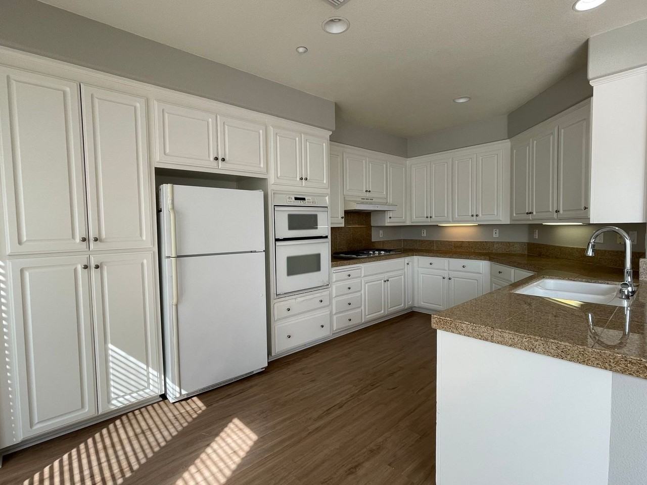 1688 Riverwalk Drive - Photo 2 of 15