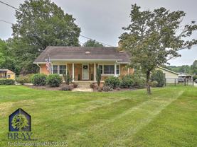 2833 W Walnut St - Photo 1 of 1