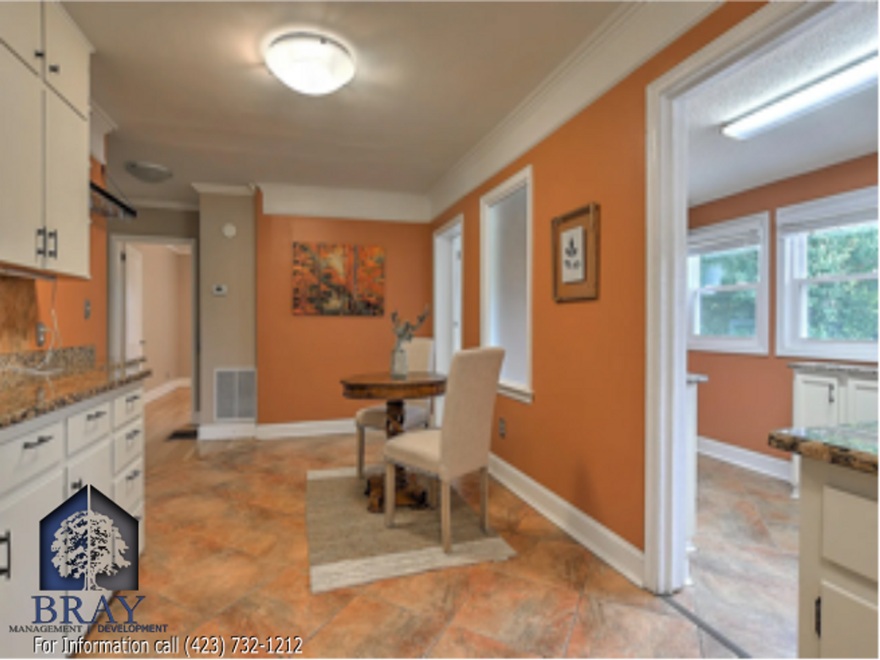 2833 W Walnut St - Photo 6 of 10