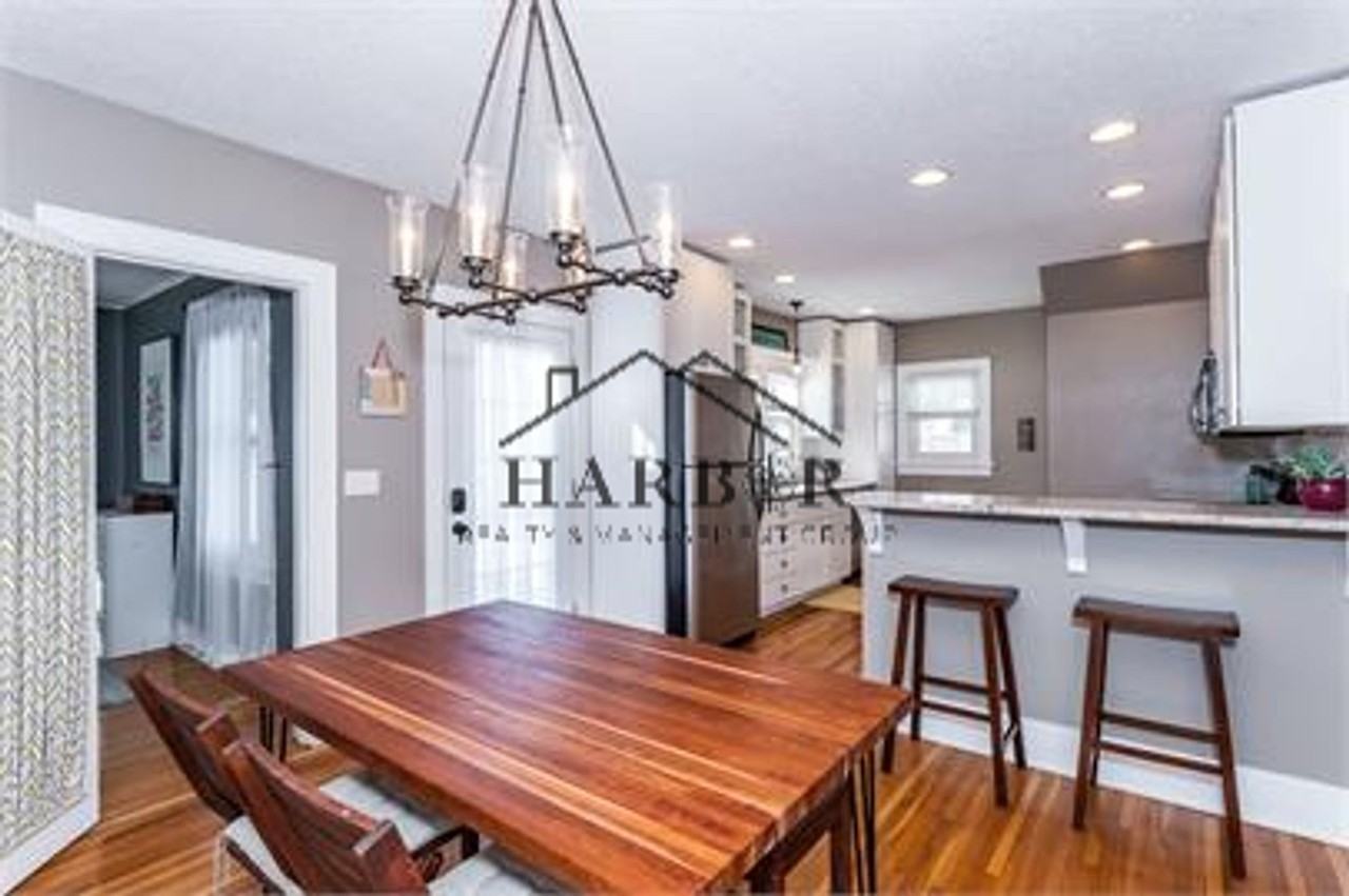 1124 2nd St Nw - Photo 3 of 12