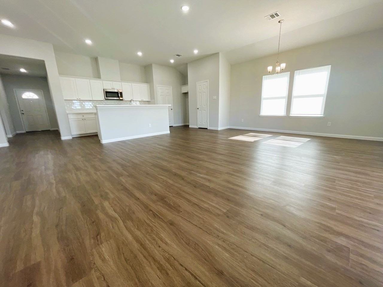 1555 Road 5728 - Photo 4 of 26