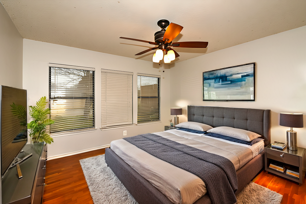 16426 Alwick Ln - Photo 3 of 24