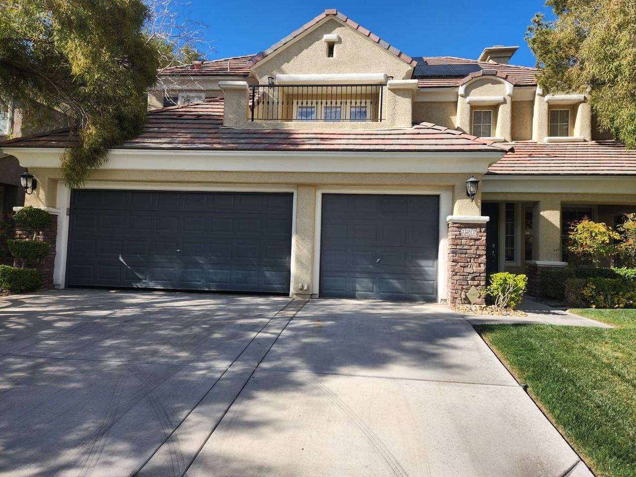 9516 Royal Lamb Dr - Photo 3 of 50