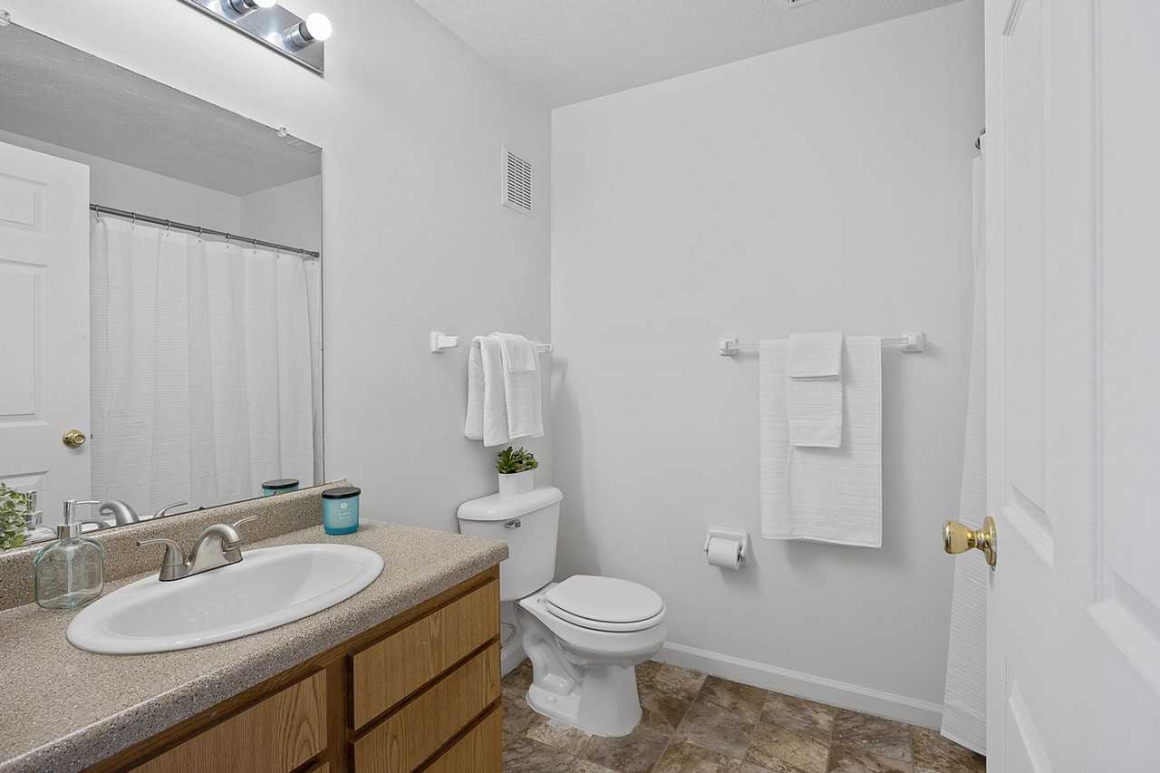 Knollwood Crossing - Photo 5 of 38