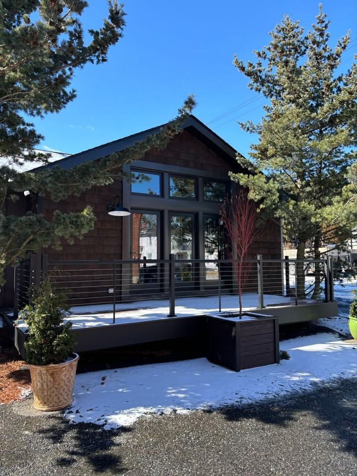 218 Green St - Photo 3 of 13