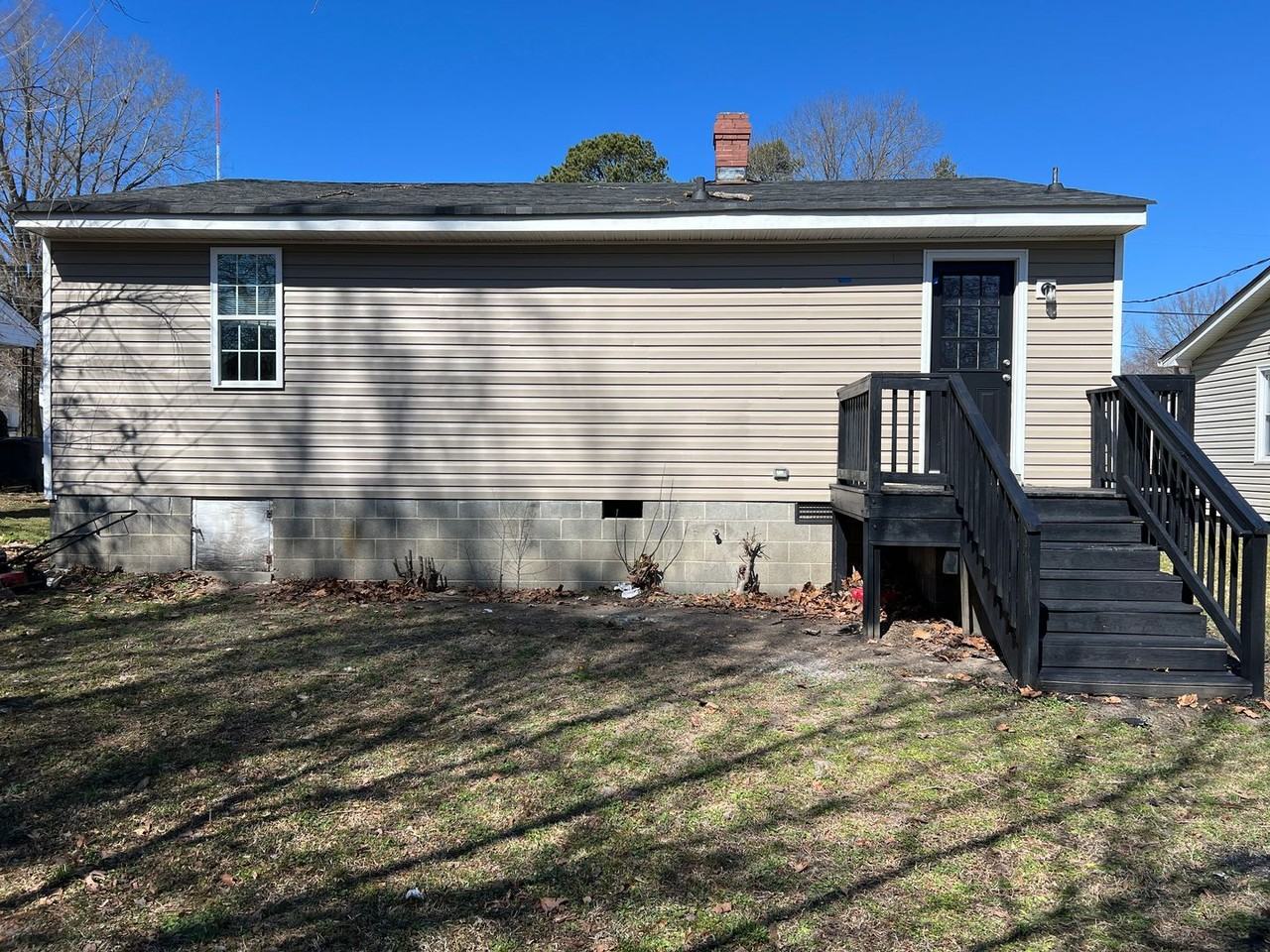 302 Maryland Ave - Photo 2 of 11