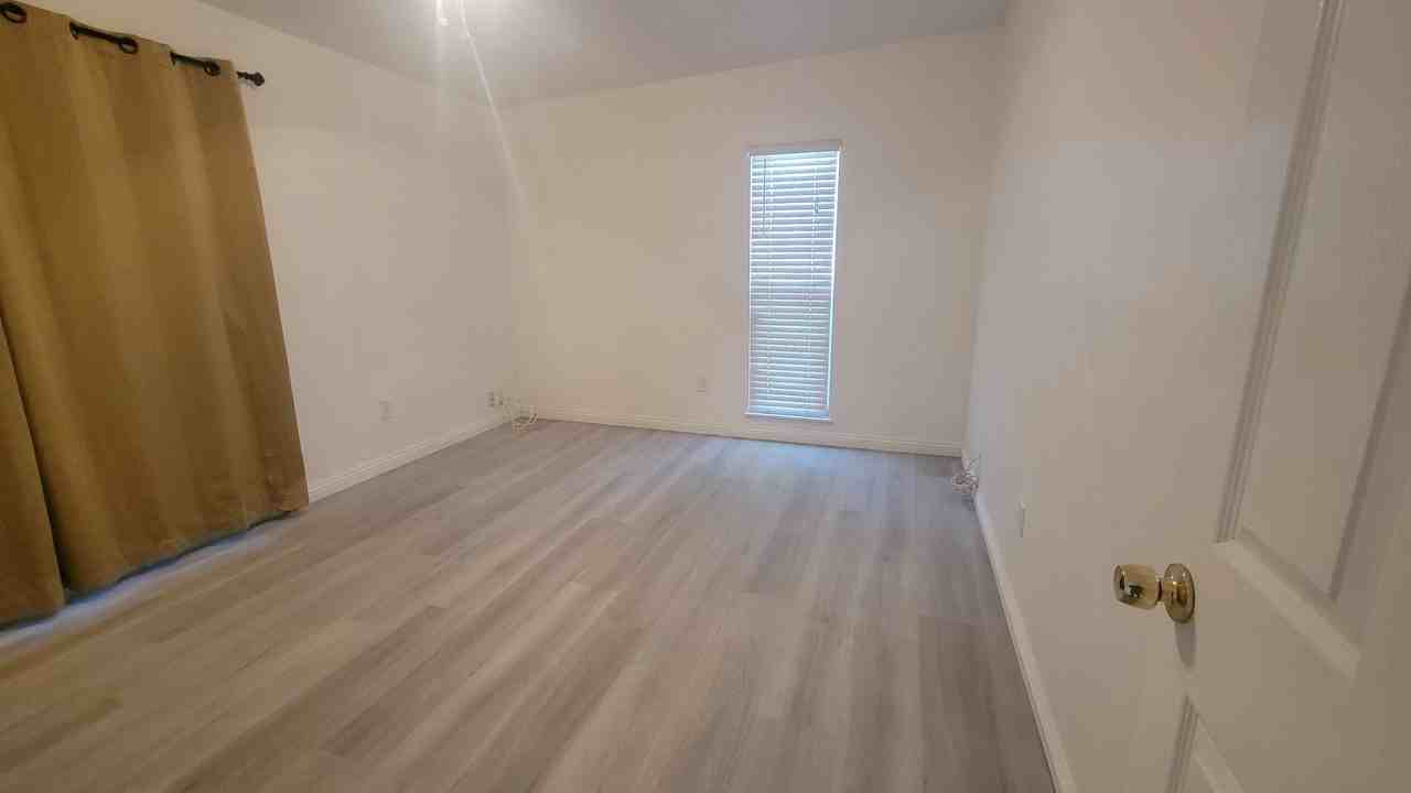 3505 Sampson Ct #D - Photo 5 of 9