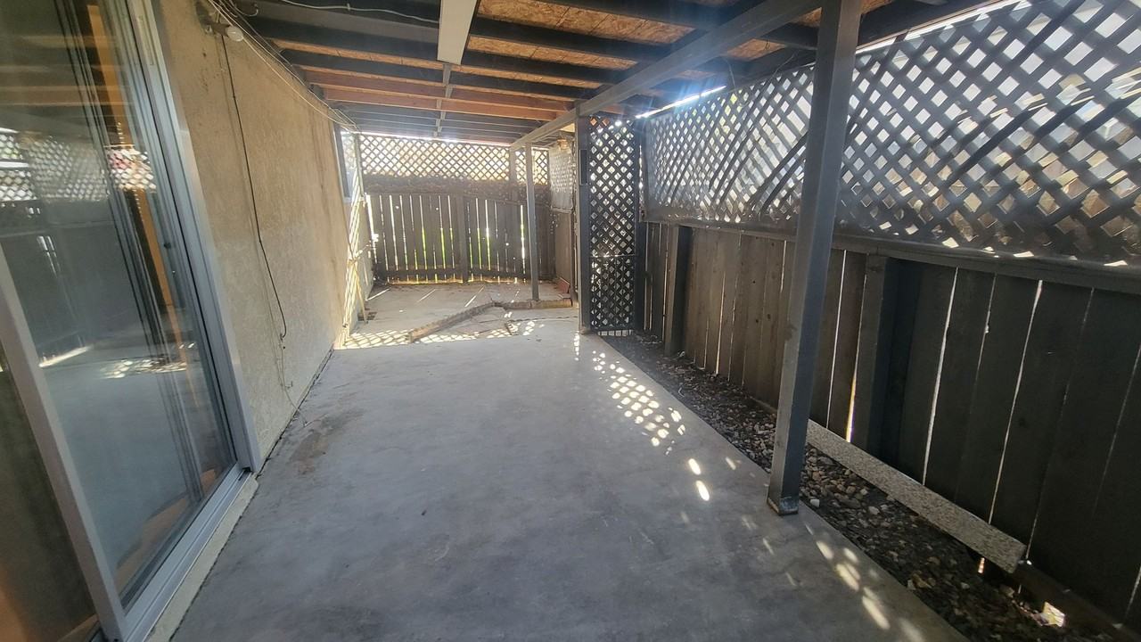 3505 Sampson Ct #D - Photo 6 of 9