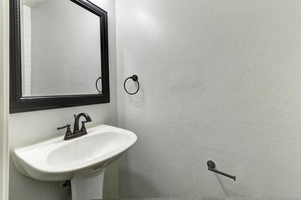 8609 Muir Dr - Photo 6 of 28