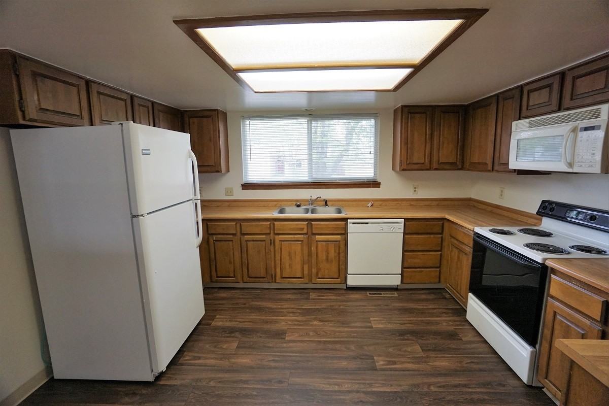 14892 E Adriatic Pl - Photo 3 of 10