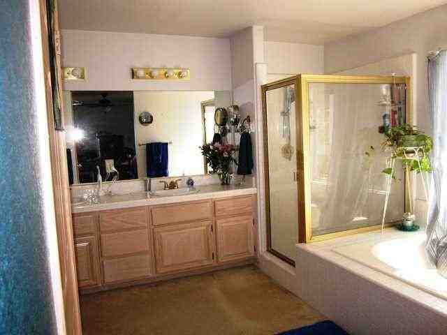 1115 Montview Gln - Photo 2 of 10