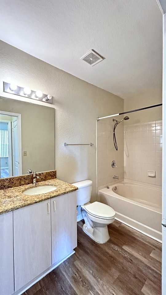 104 Sw Peacock Blvd #03-204 - Photo 7 of 39