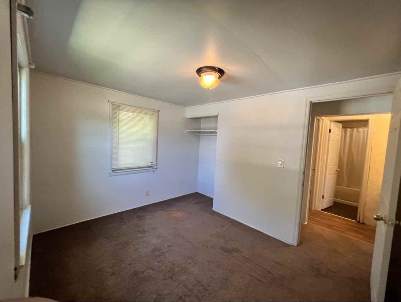 102 Flower St - Photo 2 of 11