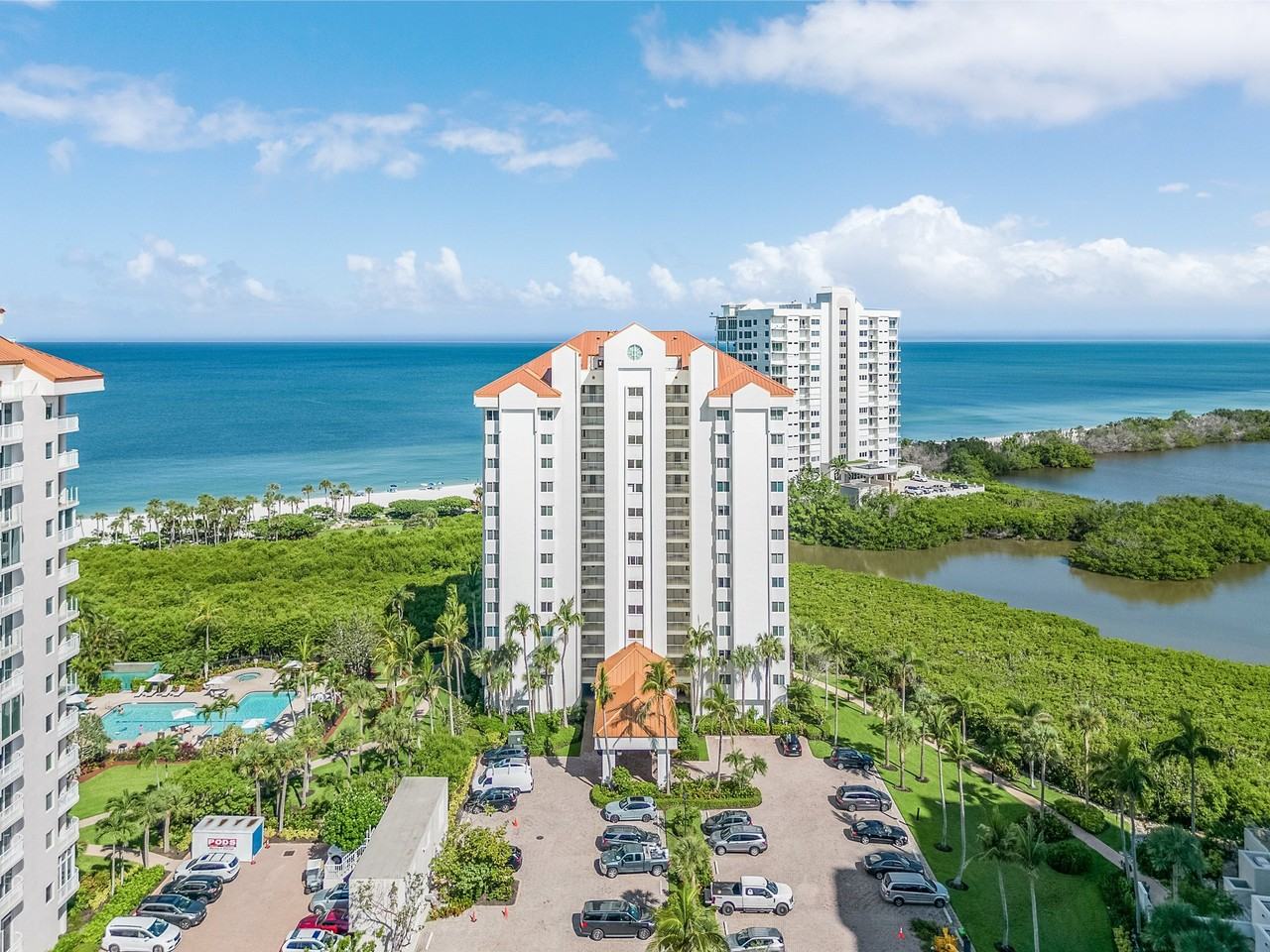 50 Seagate Dr #302B - Photo 3 of 26