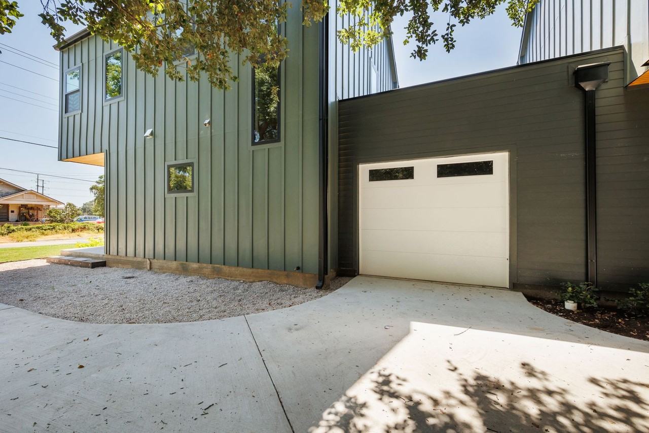 6315 Del Monte Rd #A - Photo 6 of 40