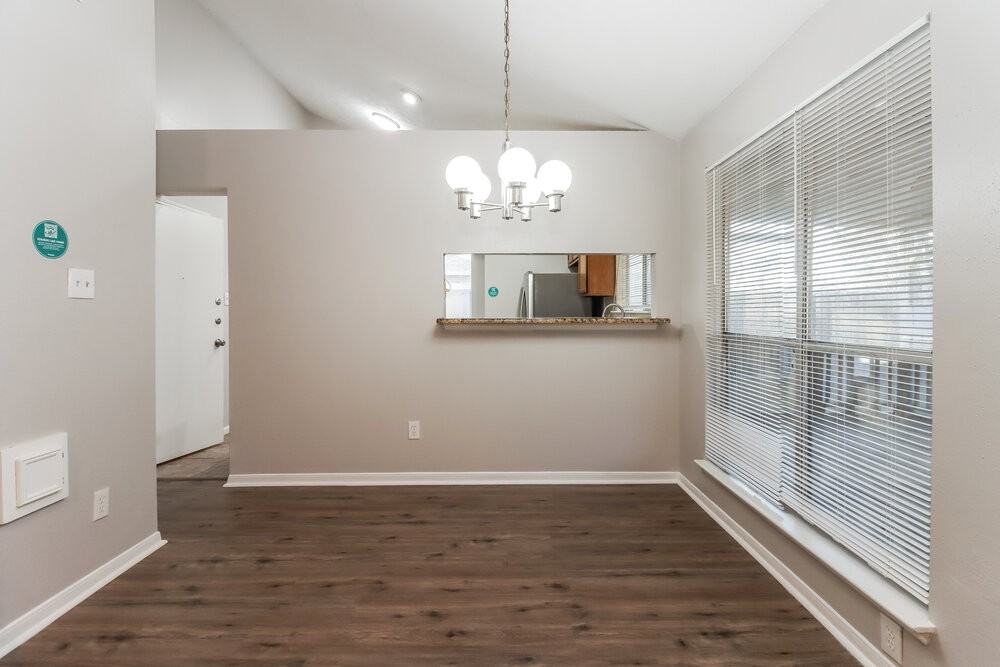 3919 Monteith Dr - Photo 6 of 16