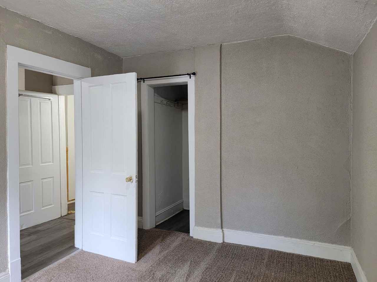 226 Center St #4 - Photo 2 of 9