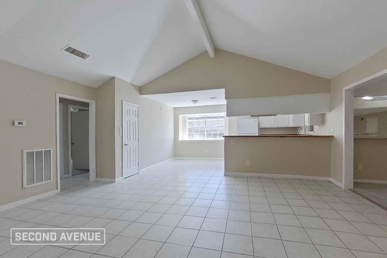 12006 Pompton Dr - Photo 2 of 27