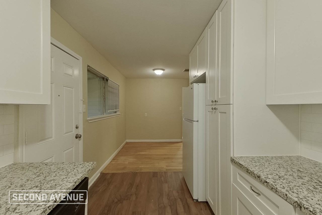 2405 Pomona Dr - Photo 4 of 19