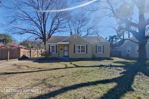 featured image of 1424 S Highland St