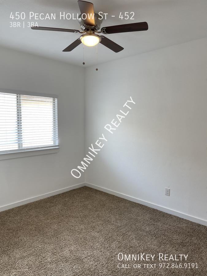 450 Pecan Hollow St #452 - Photo 6 of 9