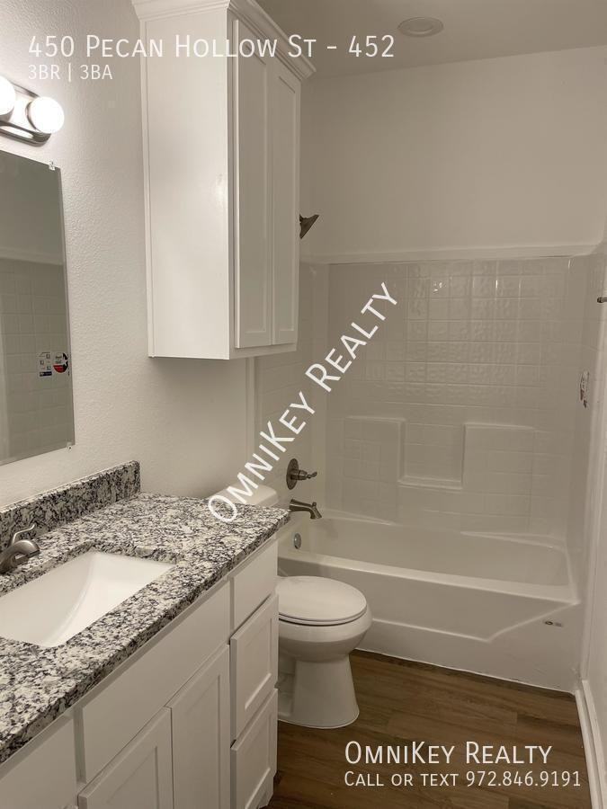 450 Pecan Hollow St #452 - Photo 7 of 9