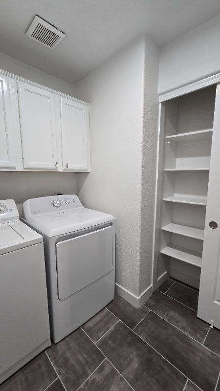 7464 W Lone Cactus Dr - Photo 5 of 15