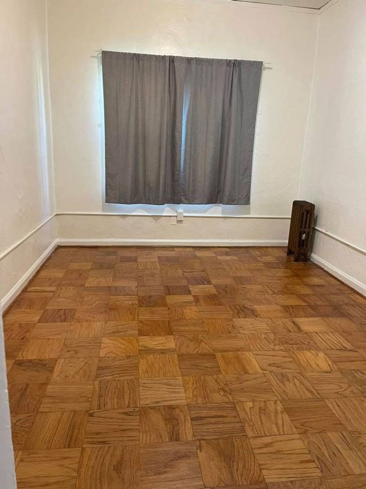2514 Piedmont Ave - Photo 3 of 7