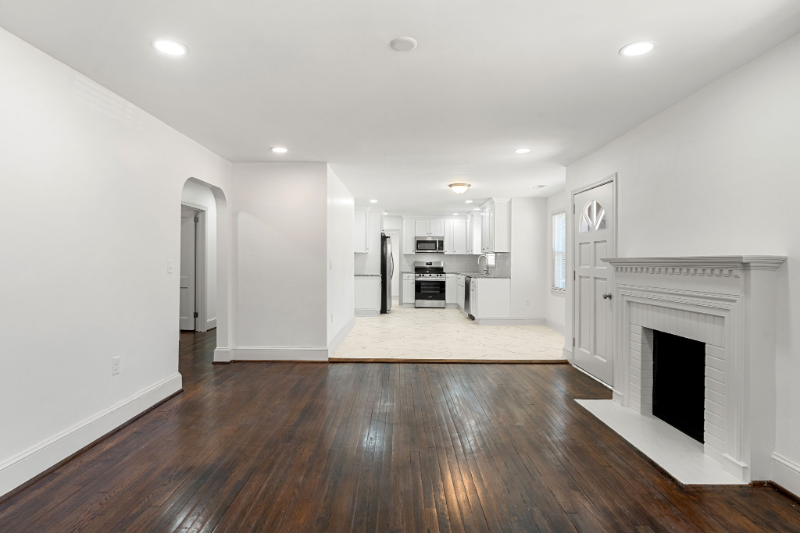 4333 Charleston Dr - Photo 6 of 20