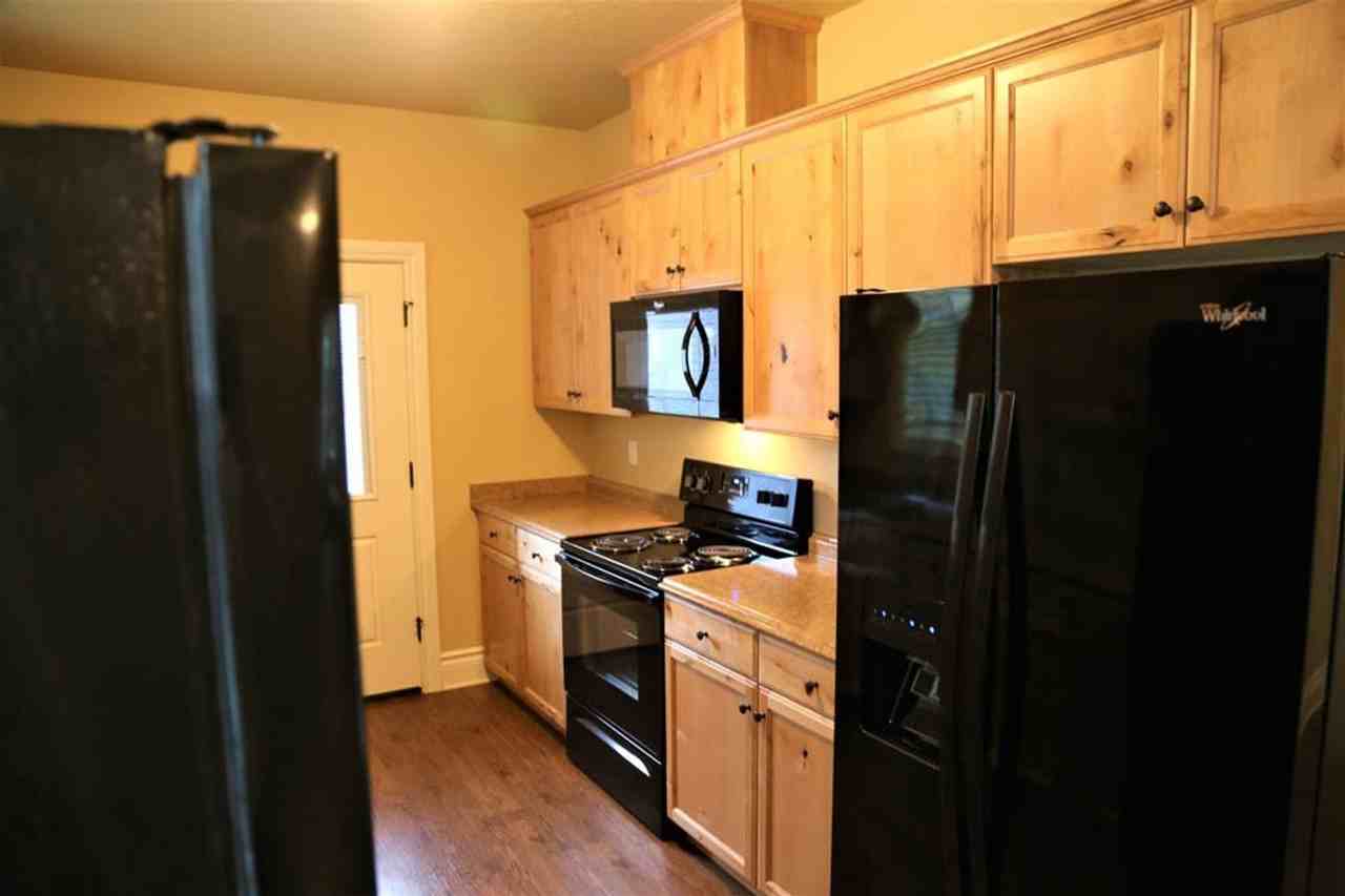 1710 Nw Polk Ave - Photo 5 of 26