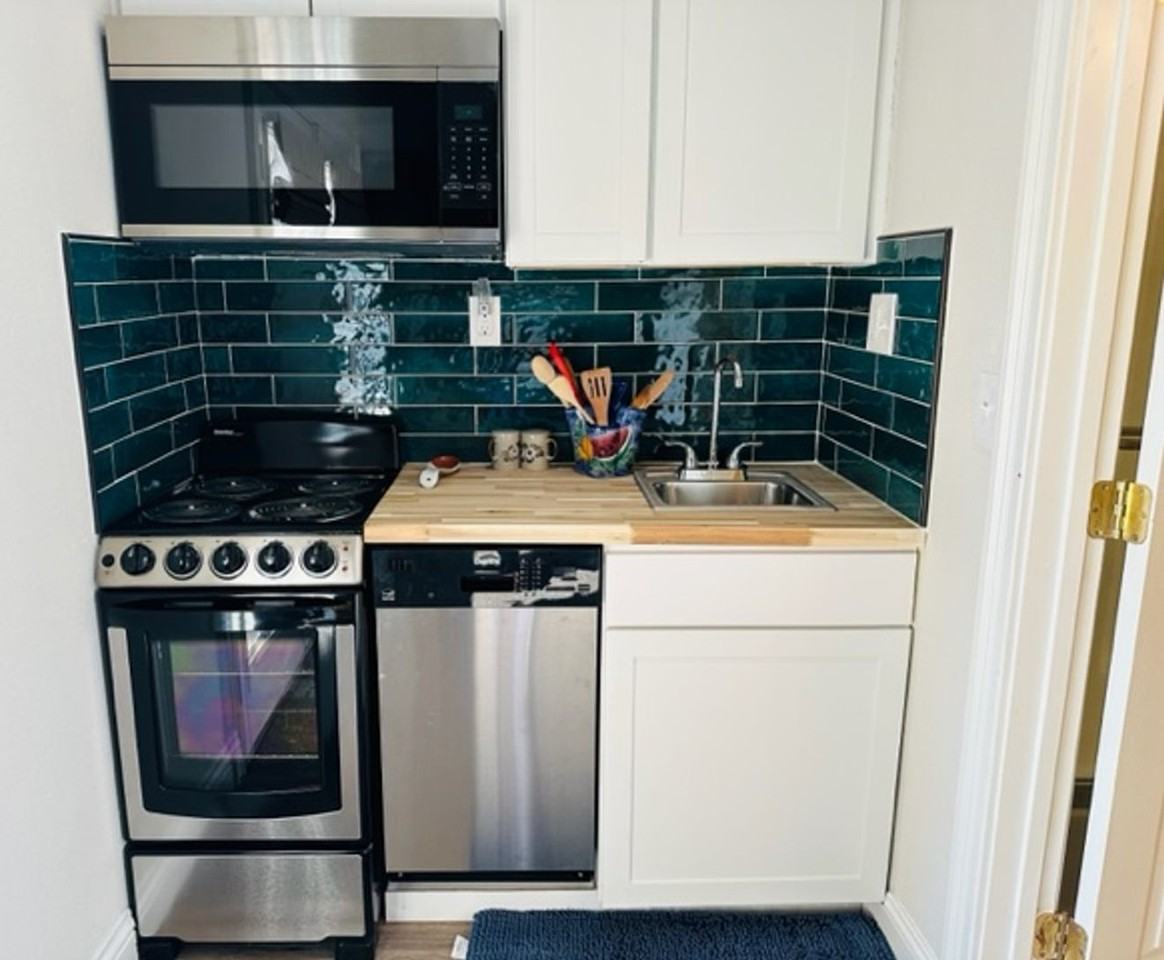 6345 N Bethel Ave - Photo 3 of 20