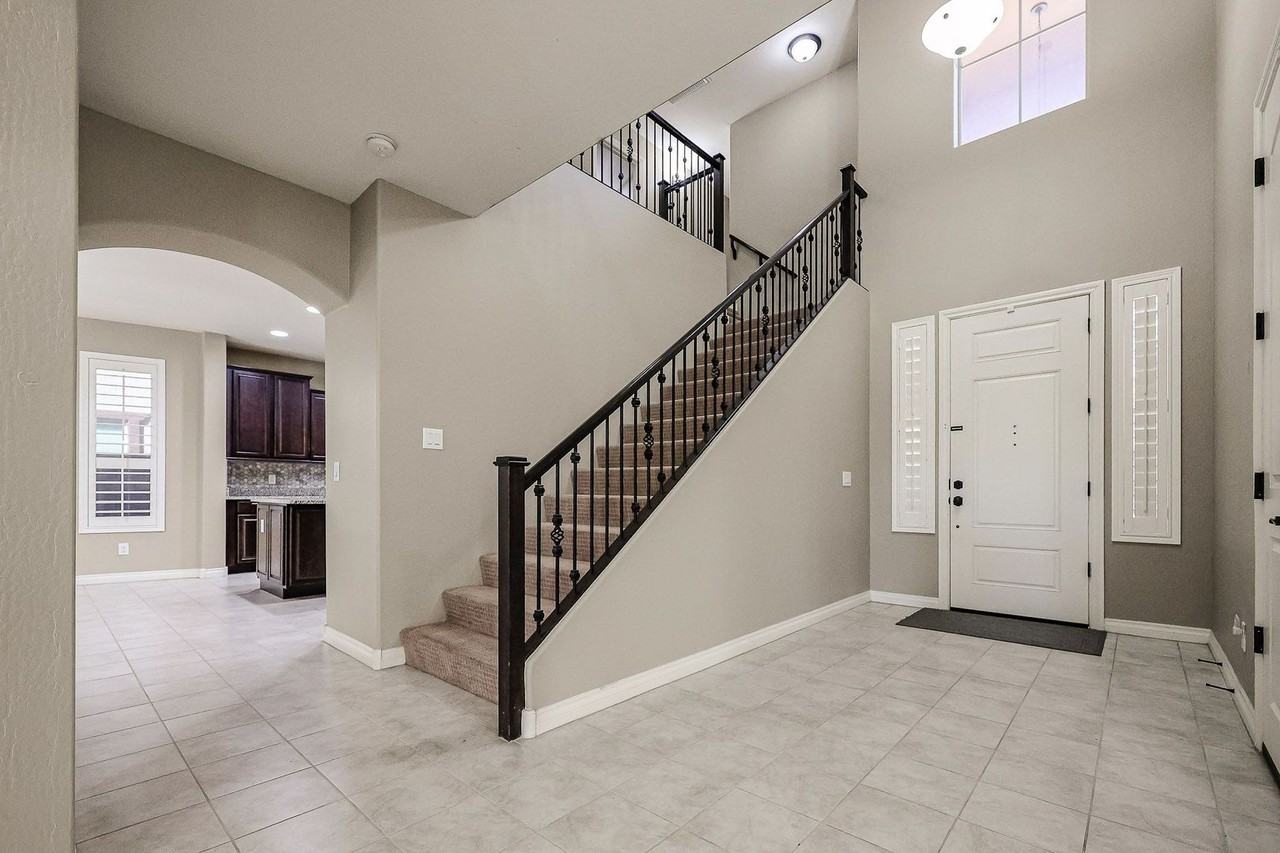 131 E Havasu Pl - Photo 4 of 50