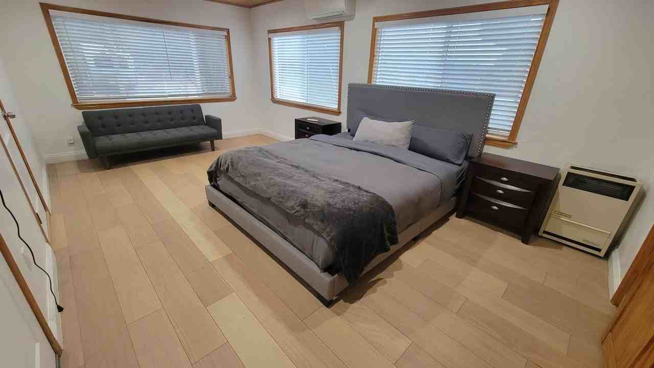 2050 Woodland Dr - Photo 7 of 11