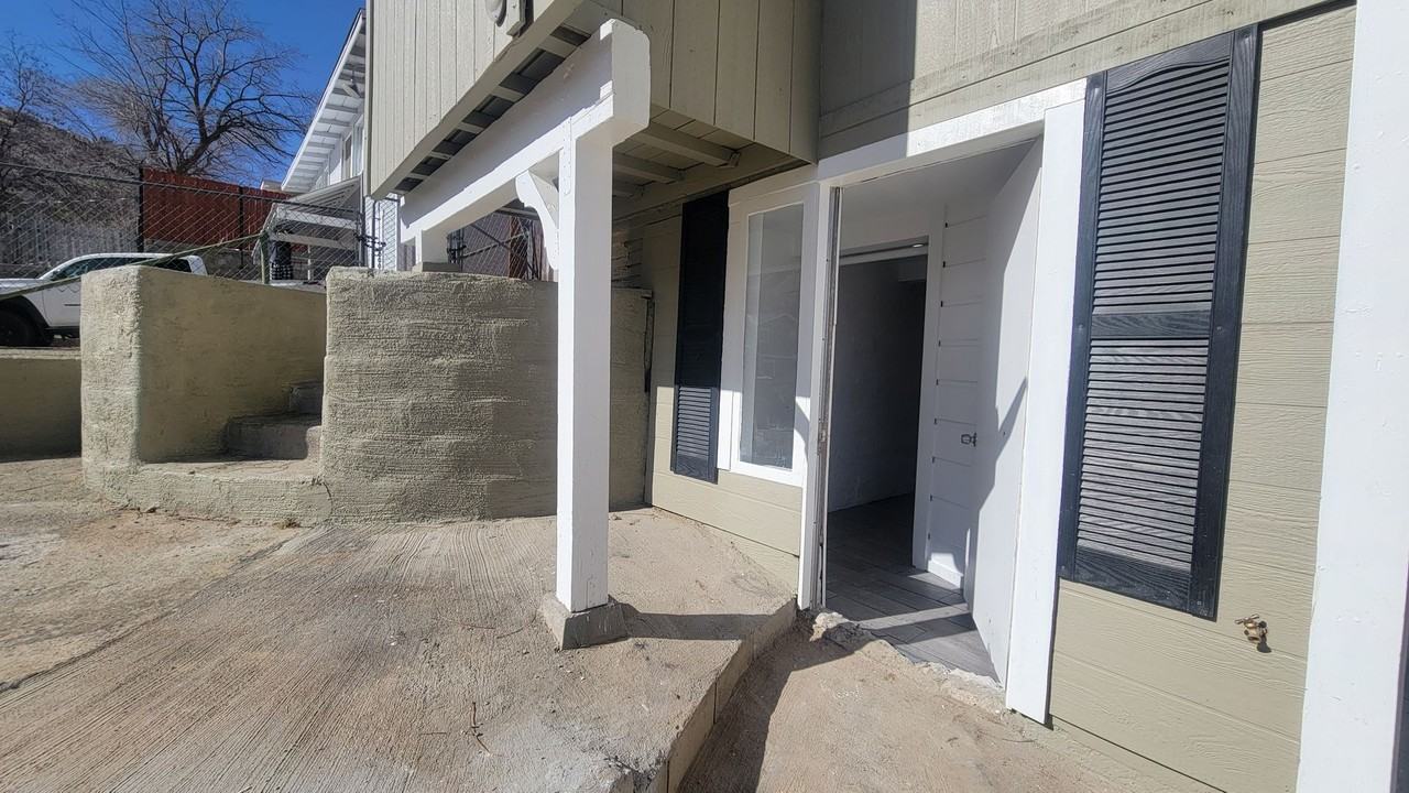 505 North Dr - Photo 2 of 17