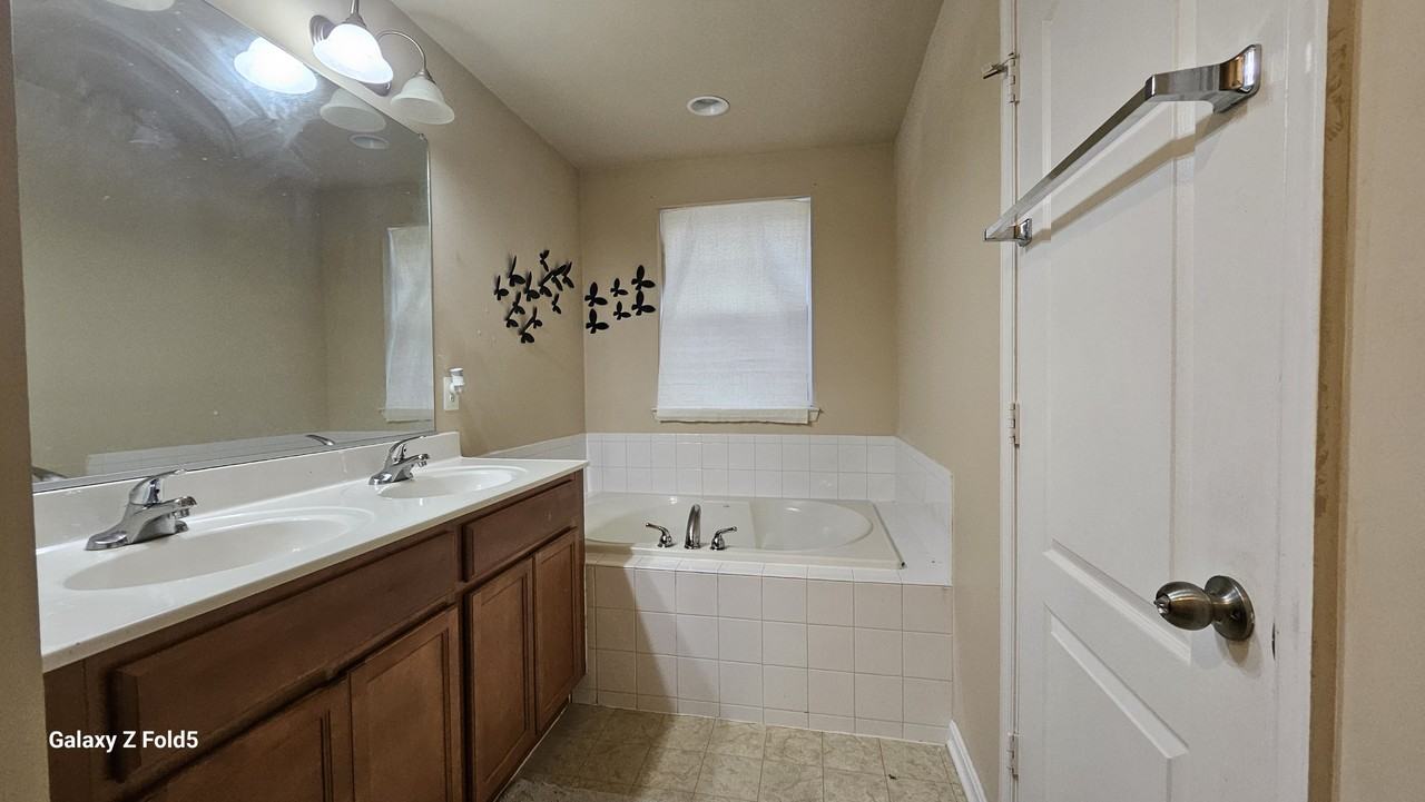 9387 Rock Ripple Ln #9387 - Photo 7 of 24