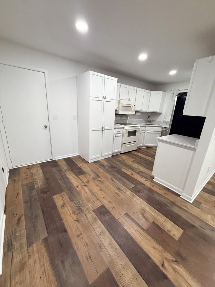 13517 Zenith Ln #13517 - Photo 7 of 21